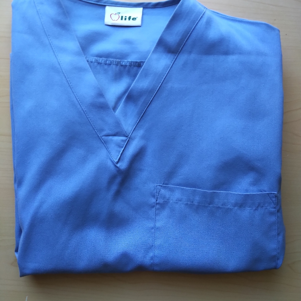 Scrubs | medium | offers?